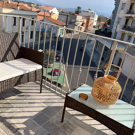 In By The Waterfront Apartamento