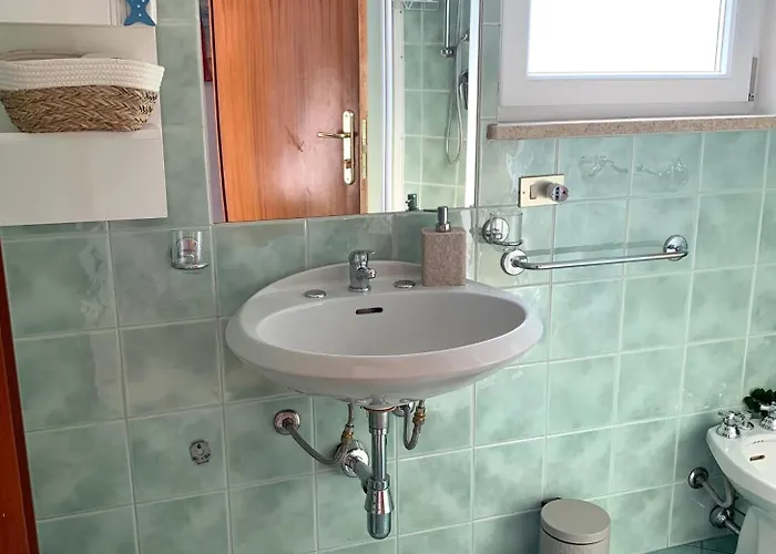 In By The Waterfront * Olbia