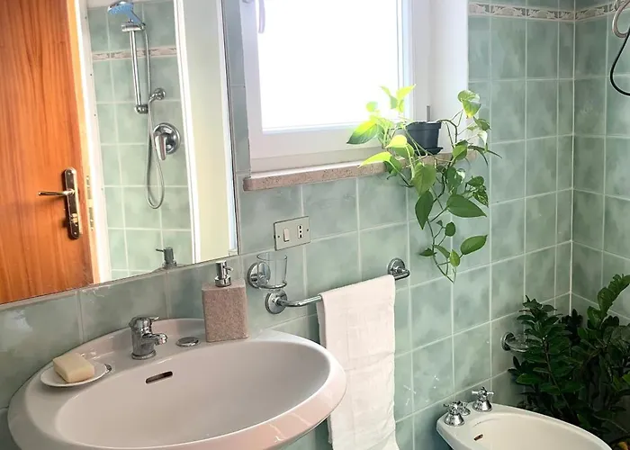 In By The Waterfront アパート